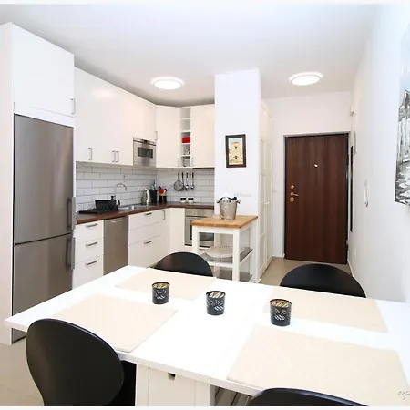 Apartman Leda דירה