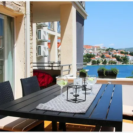 דירה Apartman Leda רוגוזניצה