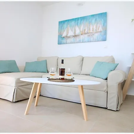 Apartman Leda דירה *
