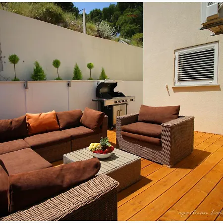 דירה Apartman Leda *
